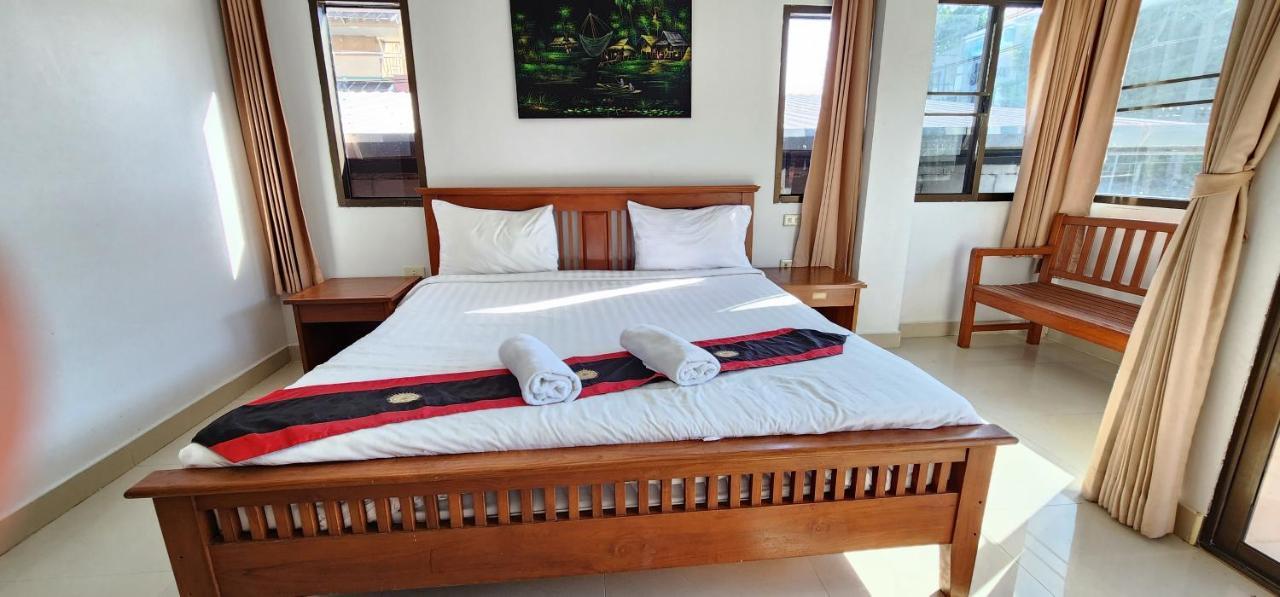 Royal Sweet Hotel Patong Exterior foto