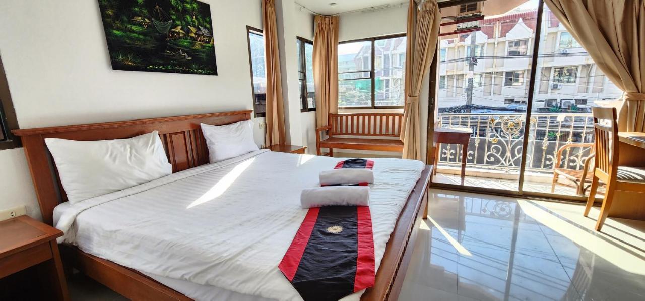 Royal Sweet Hotel Patong Exterior foto