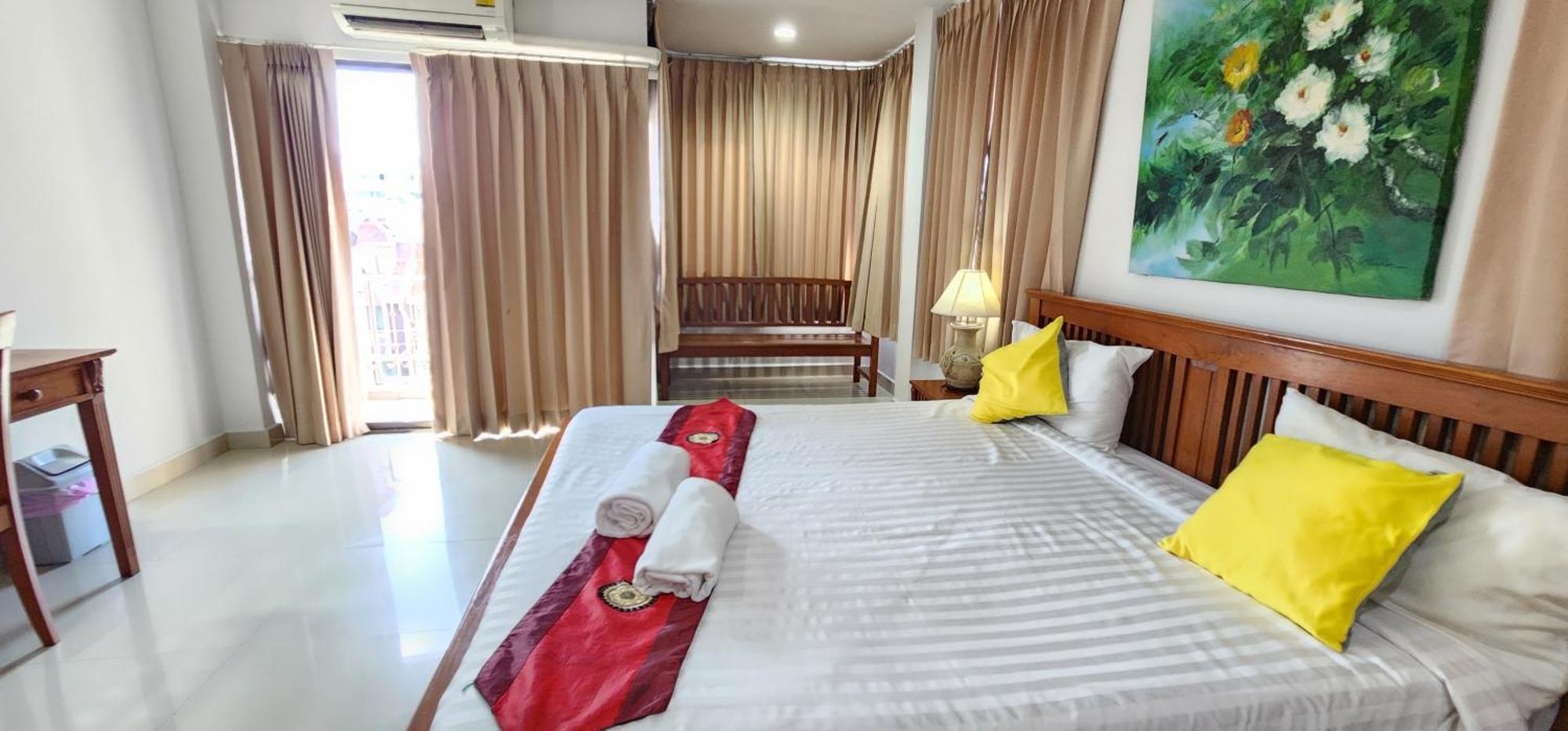Royal Sweet Hotel Patong Exterior foto