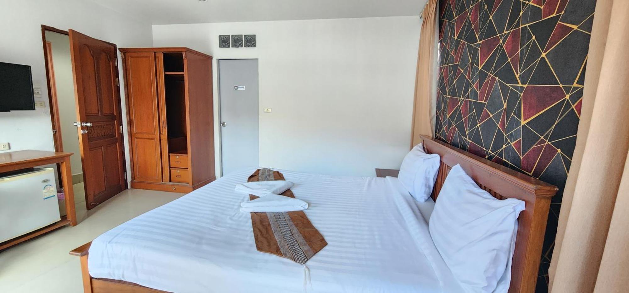 Royal Sweet Hotel Patong Exterior foto